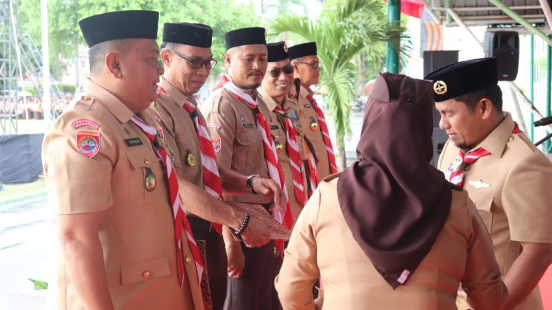 Bawaslu Parepare Terima Penghargaan di Momen HUT ke-64 Gerakan Pramuka
