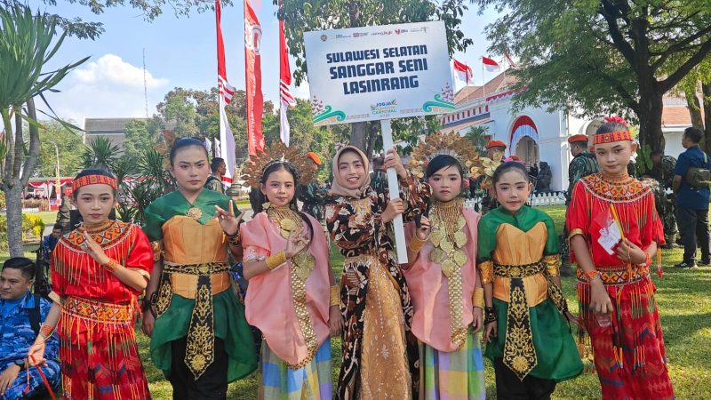 Sanggar Seni Lasinrang Ikuti Karnaval Internasional, Harumkan Nama Kabupaten Pinrang