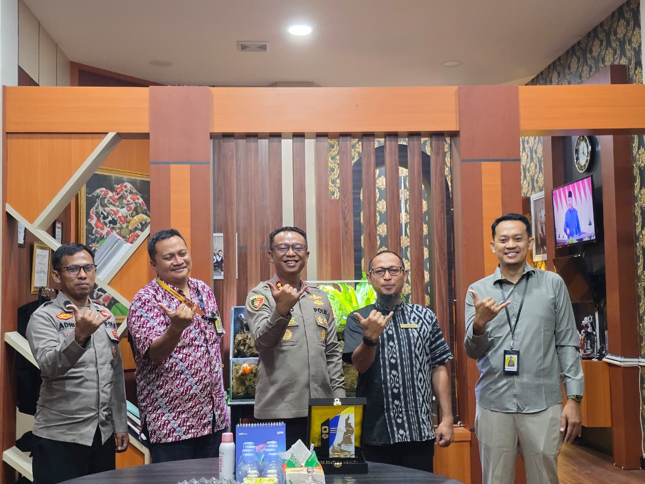 Kunjungi Kapolres Pasangkayu, Kepala KPP Pratama Mamuju Harap Sinergi Terus Terjaga