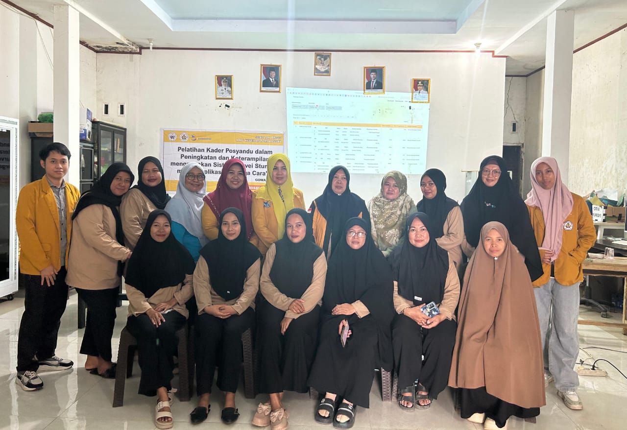 Percepat Penanganan Stunting, Tim PkM STIK Makassar Bekali Kader Posyandu Gowa Aplikasi Keluarga CARA’DE