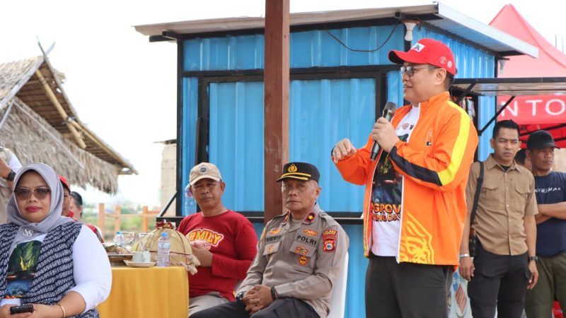 Polres Pangkep Dukung Pelestarian Lingkungan Lewat Penanaman Mangrove di Bungoro