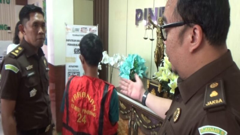 Sempat Kabur ke Malaysia, ARD Diciduk Kejari Pinrang di Kampungnya