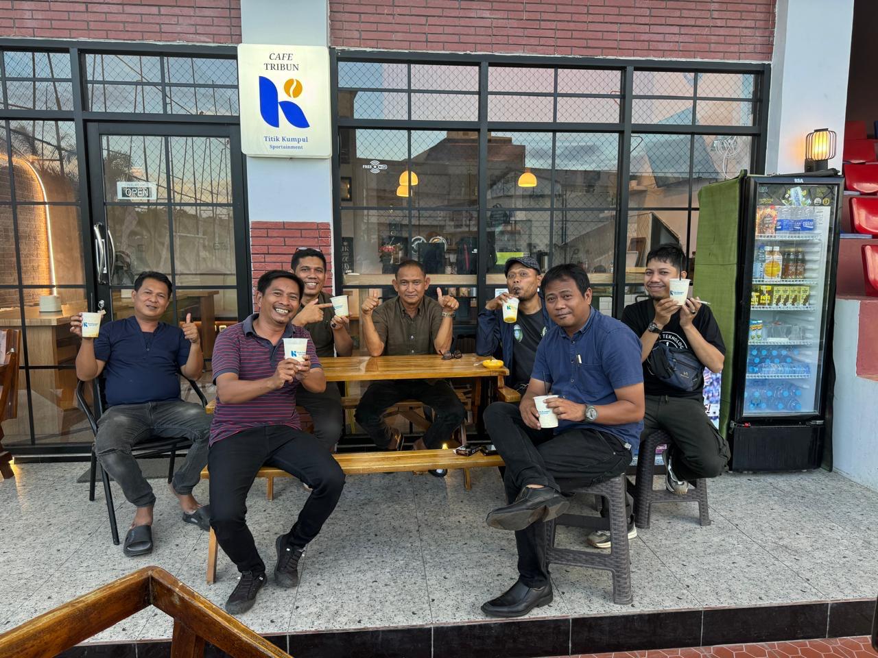 Ketua PWI Parepare dan Pengurus Jalin Silaturahmi dengan Ketua Hiswana Migas