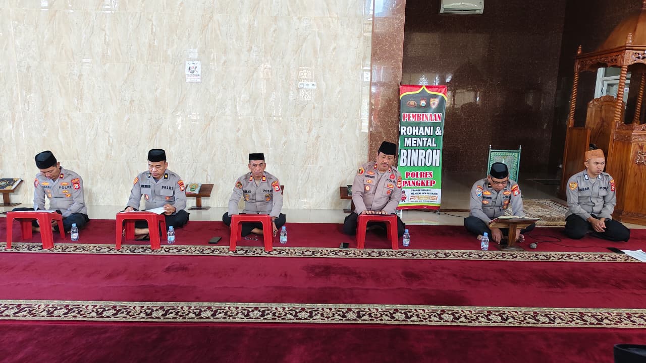 Polres Pangkep Gelar Binrohtal, Tingkatkan Keimanan dan Ketakwaan Personel