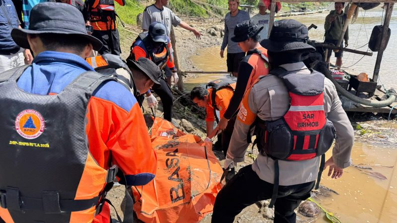 Mayat Wanita Ditemukan Ngambang di Sungai Saddang, Diduga Lompat di Bendungan Benteng
