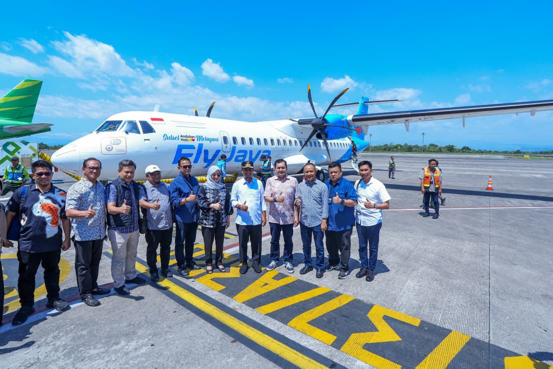 Gubernur Sulsel Resmikan Penerbangan Perdana Makassar–Bone Bersama Fly Jaya Airlines
