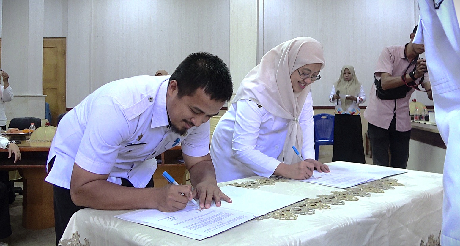 Disdukcapil Pangkep Teken Perjanjian Kerjasama 14 OPD