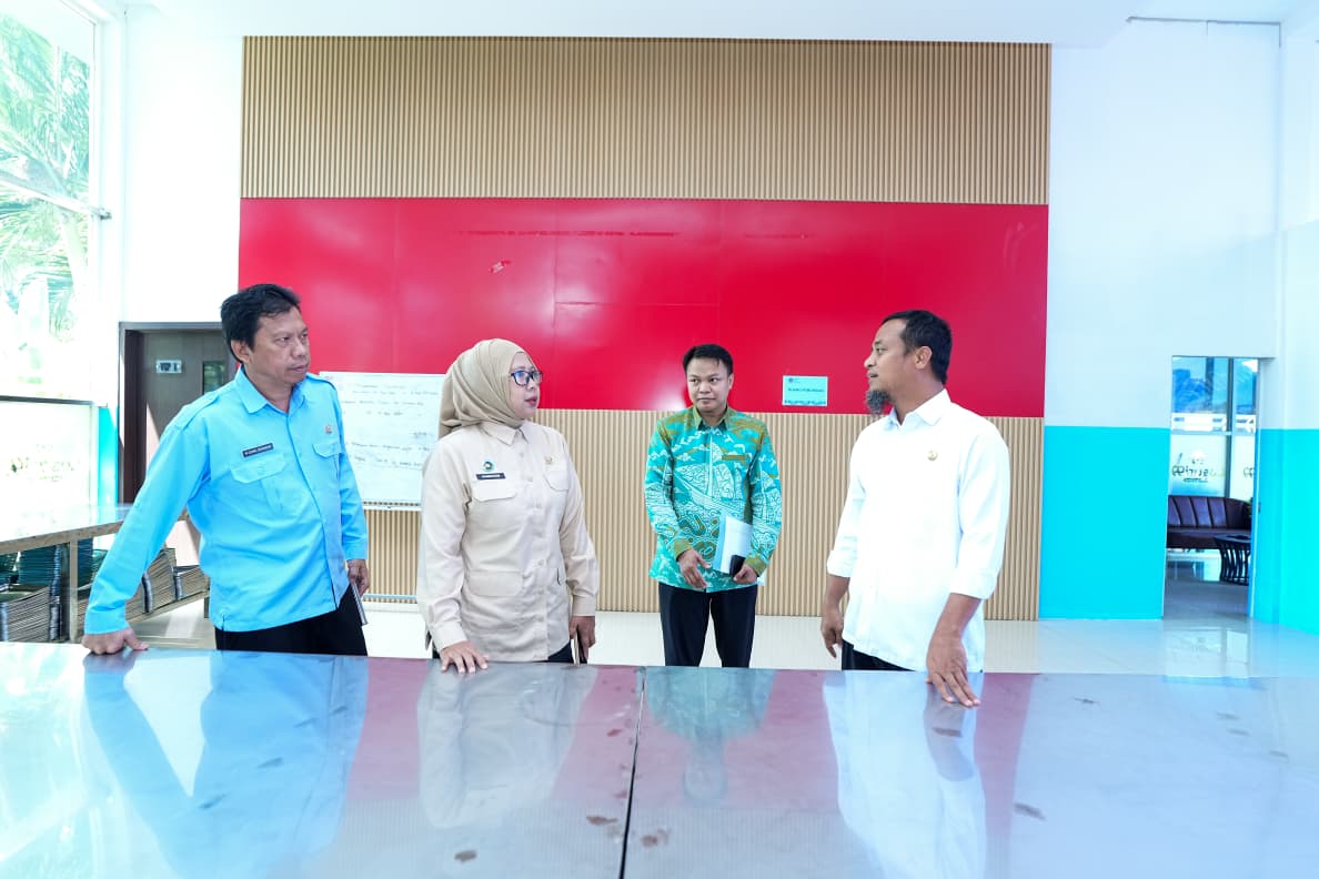 Gubernur Sulsel Andi Sudirman dan KPPG Tinjau Sentra Pangan Gizi di Makassar
