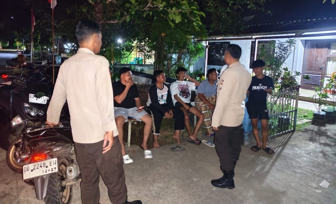 Patroli Rutin Malam Personil Polsek Balocci: Pantau Wilayah dan Beri Imbauan kepada Masyarakat