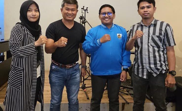 Camat Mamajang dan Plt. Ketua KNPI Mamajang duduk bersama Dua Kandidat Calon Ketua KNPI Mamajang