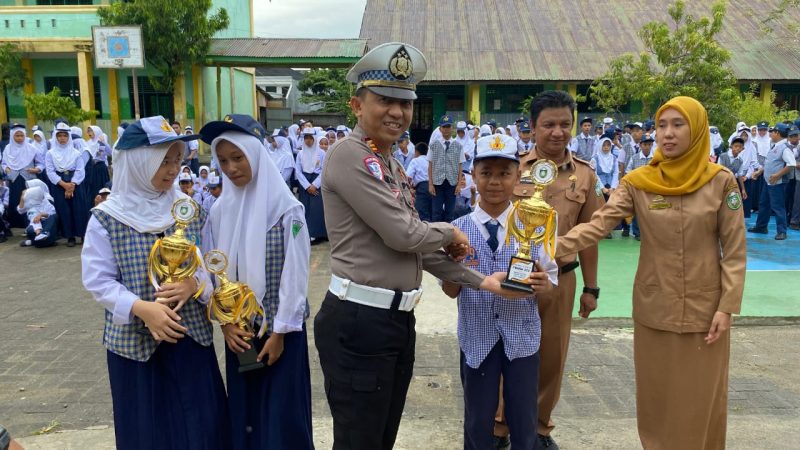 Police Goes To School di SMPN 9 Parepare, Kasat Lantas Serukan Kewajiban Penggunaan Helm