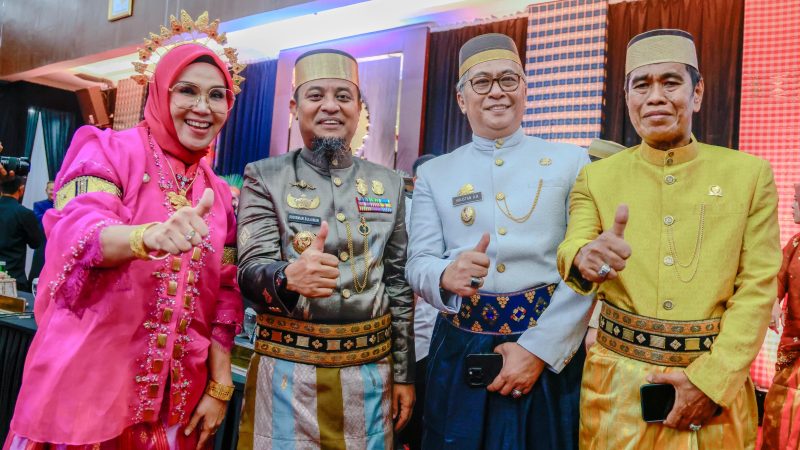 Bupati dan Wakil Bupati Barru Hadiri Rapat Paripurna Puncak Peringatan HUT ke-356 Sulsel