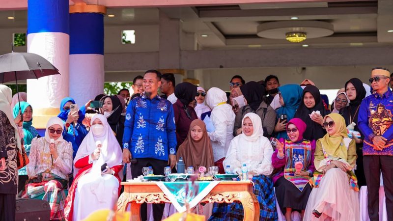 Gubernur Sulsel Lepas Puluhan Ribu Peserta Jambore PKK 2025 di Bone