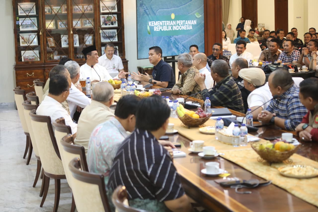 Mentan Amran: Jaga Integritas, Tingkatkan Kinerja, dan Perbesar Kontribusi PTPN bagi Negara