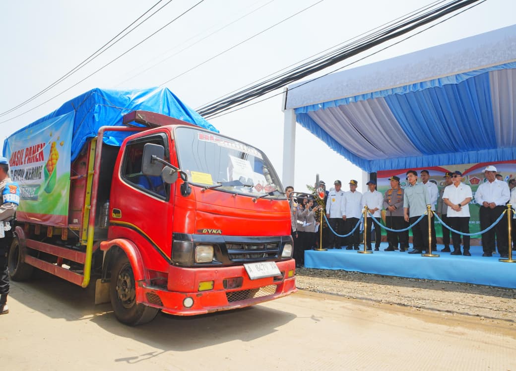 Tanam Serentak, 1.268 Ton Jagung Dilepas Polri untuk Bulog