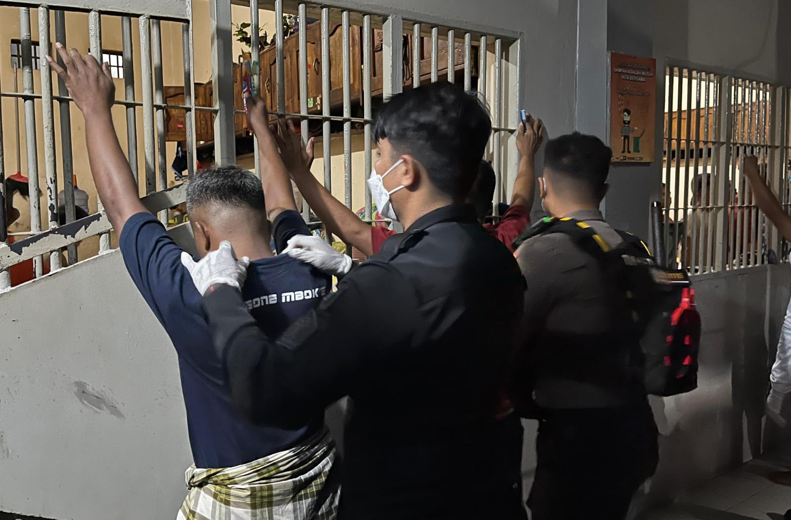 Gelar Razia Gabungan, Pastikan Rutan Pinrang Bersih dari Barang Terlarang