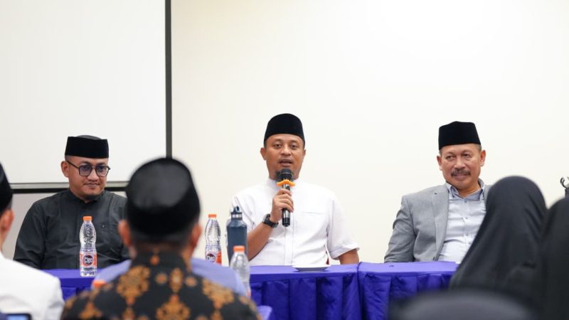 Gubernur Andi Sudirman Lepas 22 Peserta Kafilah Sulsel untuk Bertanding di STQH Nasional XXVIII