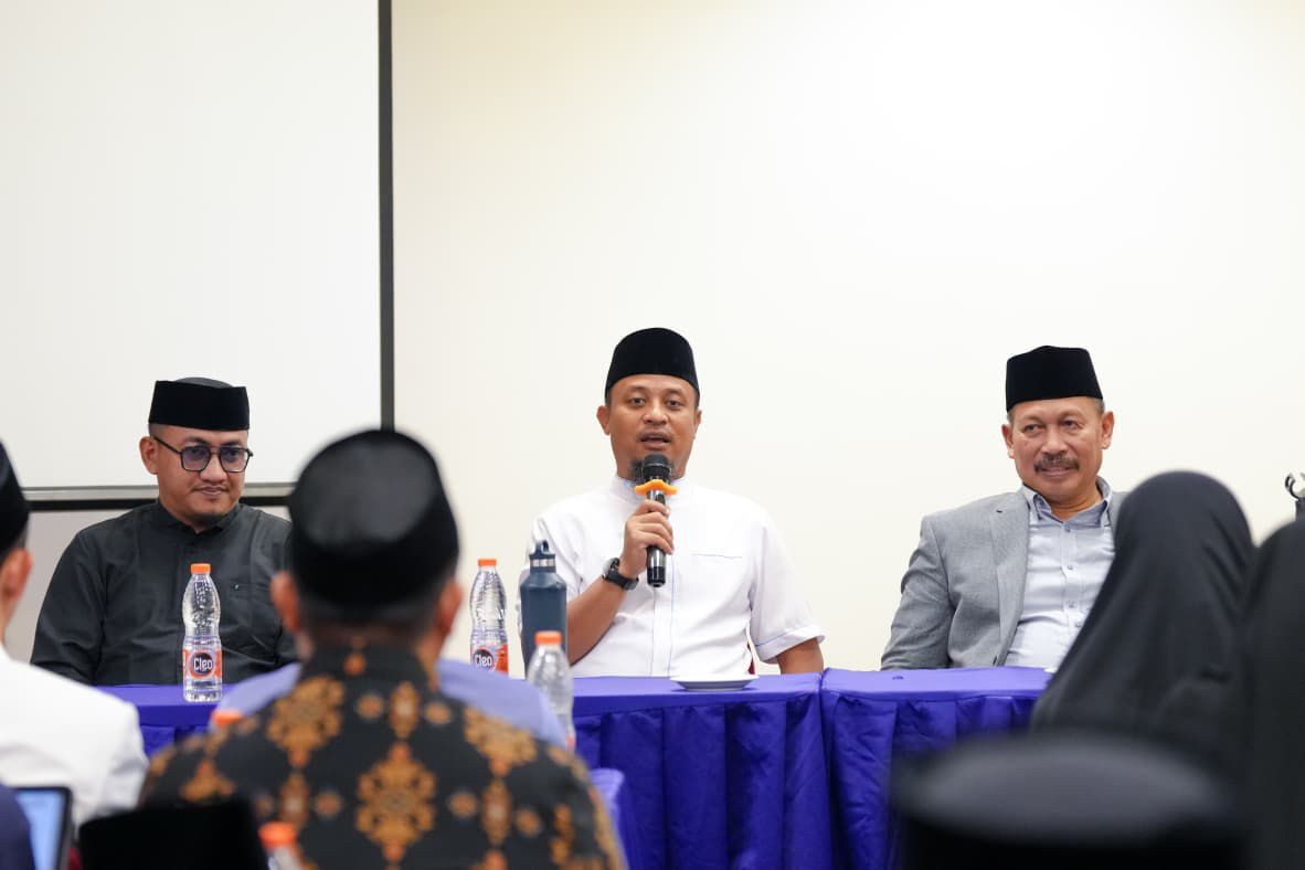 Gubernur Andi Sudirman Lepas 22 Peserta Kafilah Sulsel untuk Bertanding di STQH Nasional XXVIII