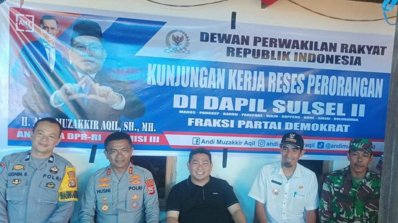 Andi Muzakkir Aqil Reses di Biraeng, Perkuat Sinergi dengan Aparat dan Serahkan Bantuan Mesin Combine untuk Petani