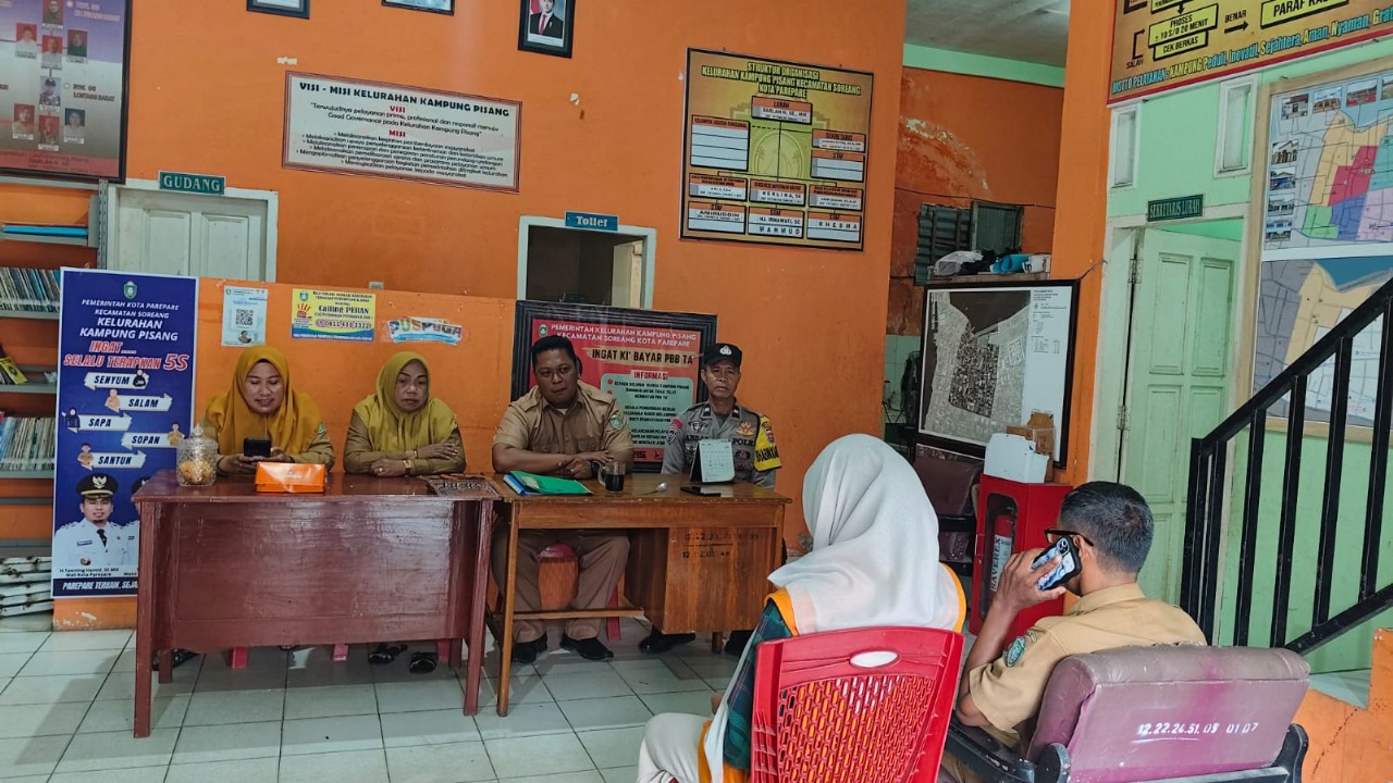 Bhabinkamtibmas Polsek KPN Polres Parepare Upayakan Galakkan Kembali Poskamling