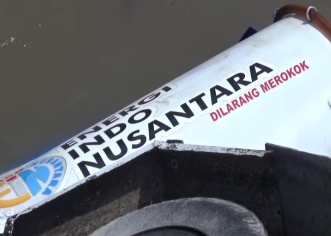 Warga Pertanyakan Solar dari Mobil Tangki yang Terjun ke Sungai Desa Samaenre