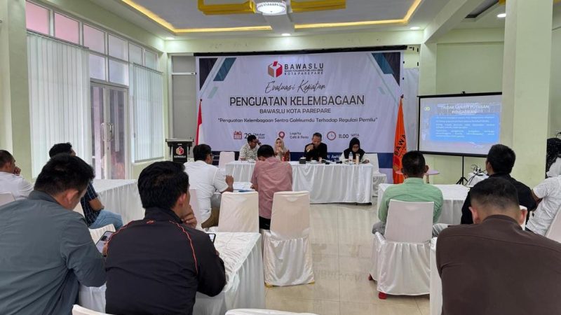 Bawaslu Parepare Perkuat Sinergi Penegakan Hukum Pemilu Melalui Diskusi Sentra Gakkumdu