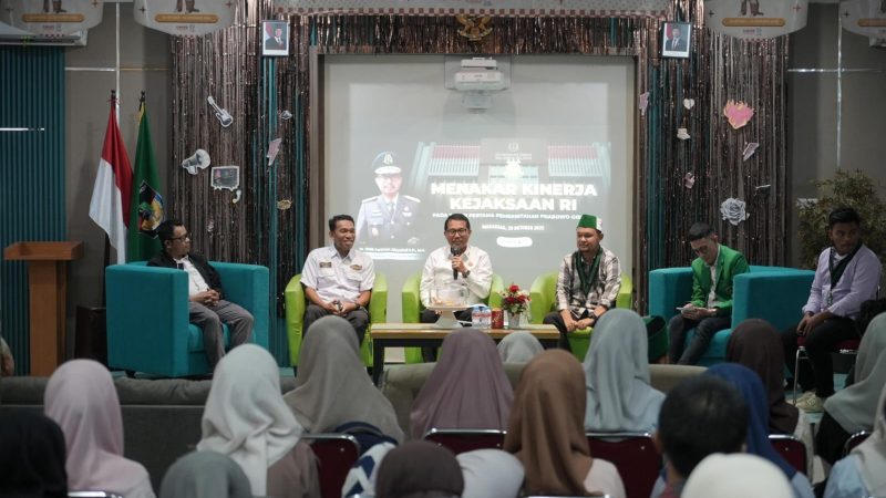 Dialog Kepemudaan di HMI Korkom UMI, Kajati Sulsel Tegaskan Prioritaskan Korupsi Berorientasi Pemulihan Aset