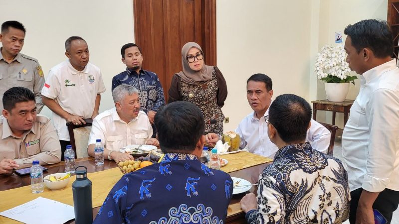 Bupati Barru Hadiri Rakor Bersama Kementan Bahas Percepatan Program Kedaulatan dan Kemandirian Pangan Nasional