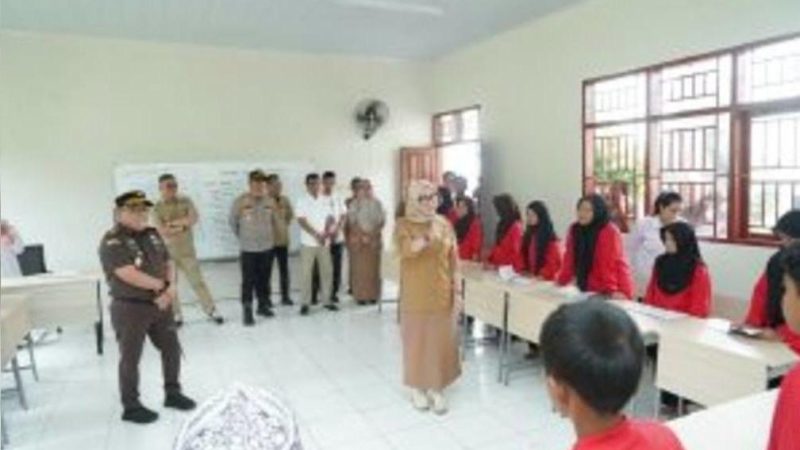 Bupati Barru Tegaskan Pentingnya Pengelolaan Sekolah Tertib, Transparan & Kenyamanan Belajar Siswa