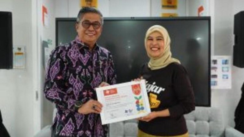 Pemkab Barru Diganjar Penghargaan Mohammad Syafe’i Awards dari Guru Belajar Foundation pada ajang TPN ke-XII