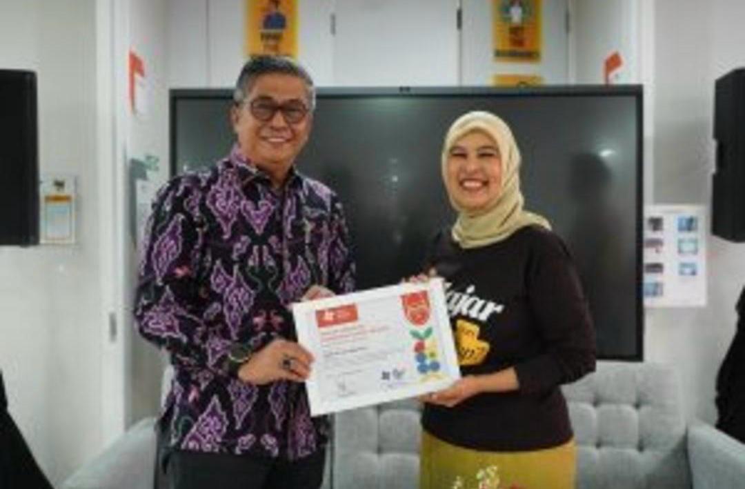 Pemkab Barru Diganjar Penghargaan Mohammad Syafe’i Awards dari Guru Belajar Foundation pada ajang TPN ke-XII