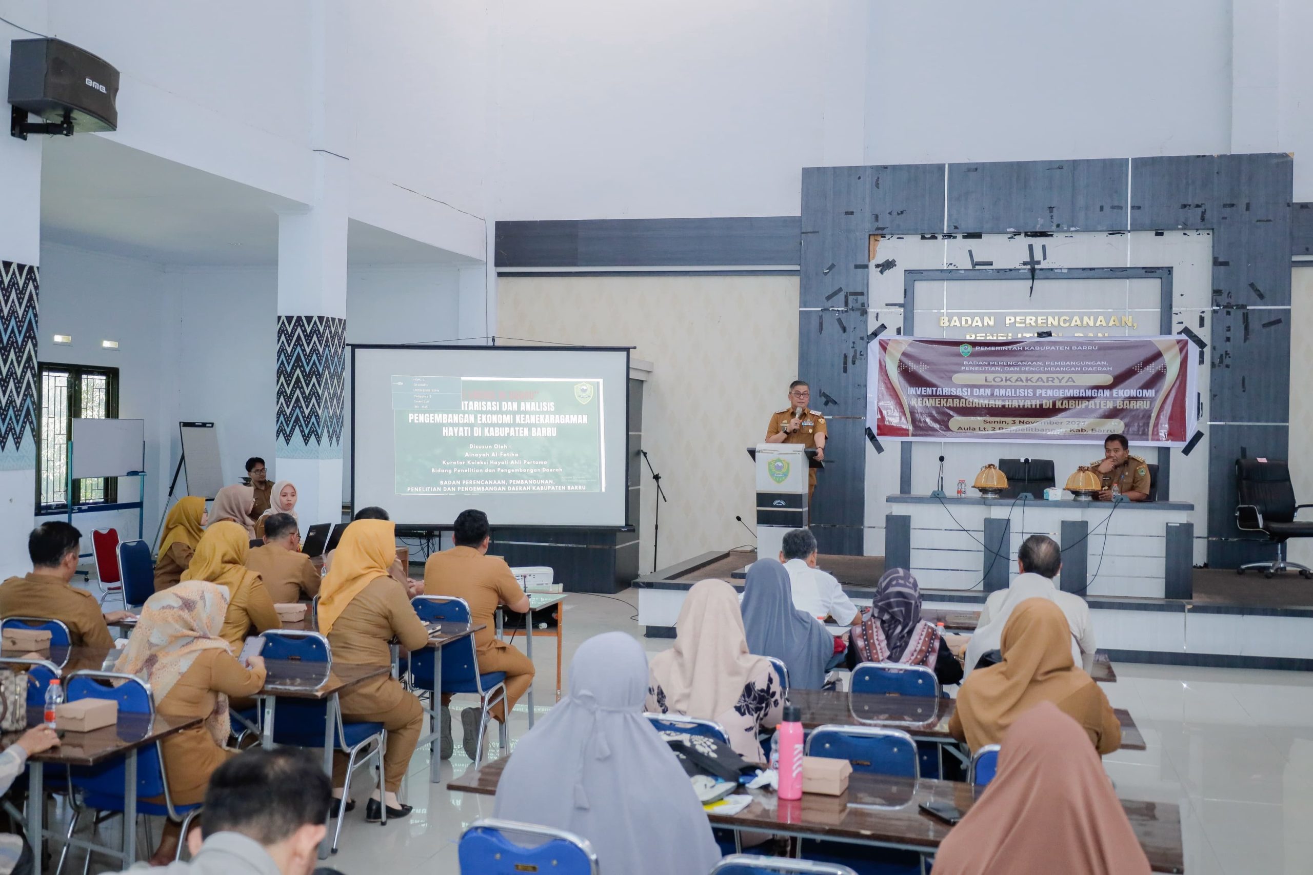 Abustan Buka Lokakarya Inventarisasi dan Analisis Pengembangan Ekonomi untuk Keanekaragaman Hayati