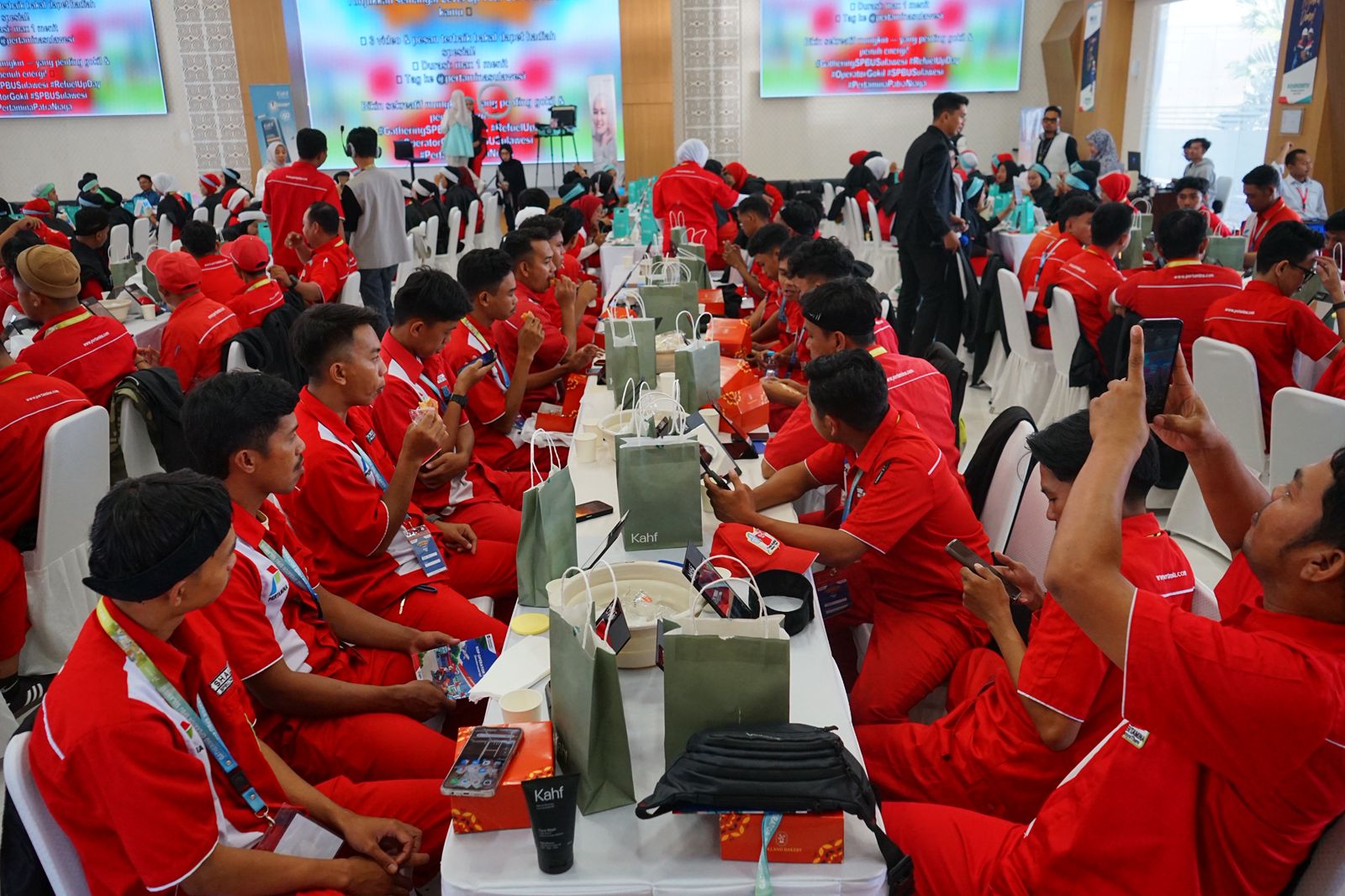 Pertamina Sulawesi Gelar Pembekalan Kepada Operator SPBU: Perkuat Komunikasi, Layanan, dan Semangat Kebersamaan