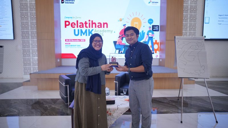 Pertamina Sulawesi Gelar UMK Academy Batch 3, Dorong Pelaku Usaha Kembangkan Bisnis Berkelanjutan dan Berbasis Riset Pasar