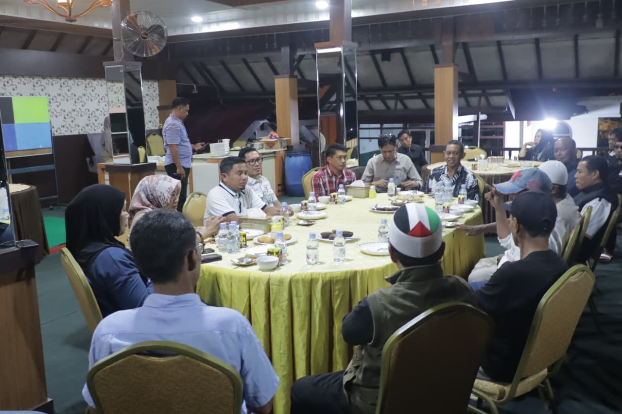 Pedagang Pasar Lakessi Ungkapkan Unek-Unek ke Wali Kota dan Sekda Parepare