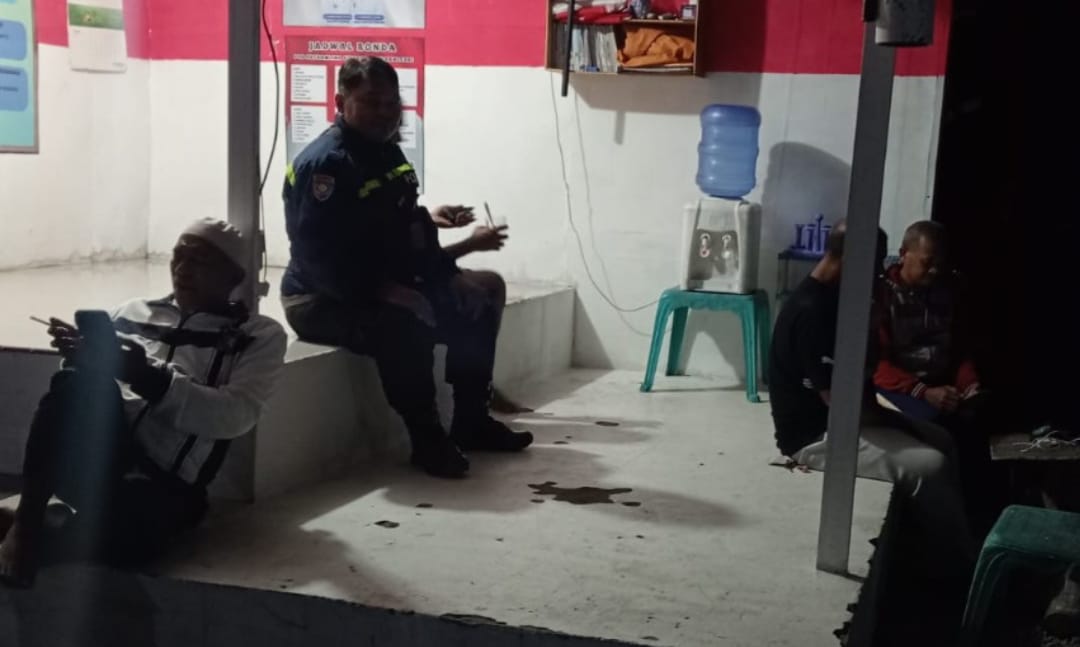 Satkamling Sipakario Sipakalebbi, Bhabinkamtibmas Polsek Bacukiki Pesan Waspada Banjir-Balapan Liar