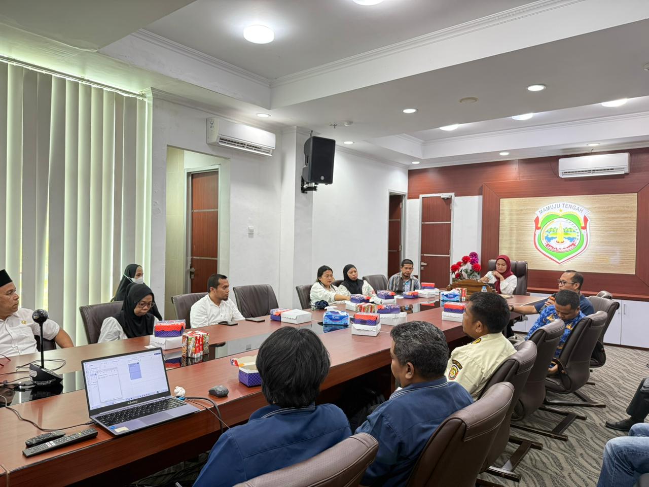 KPP Pratama Mamuju Gelar FGD Pemenuhan Kewajiban Pajak Pusat bersama Lima Satker Pemda Mamuju Tengah