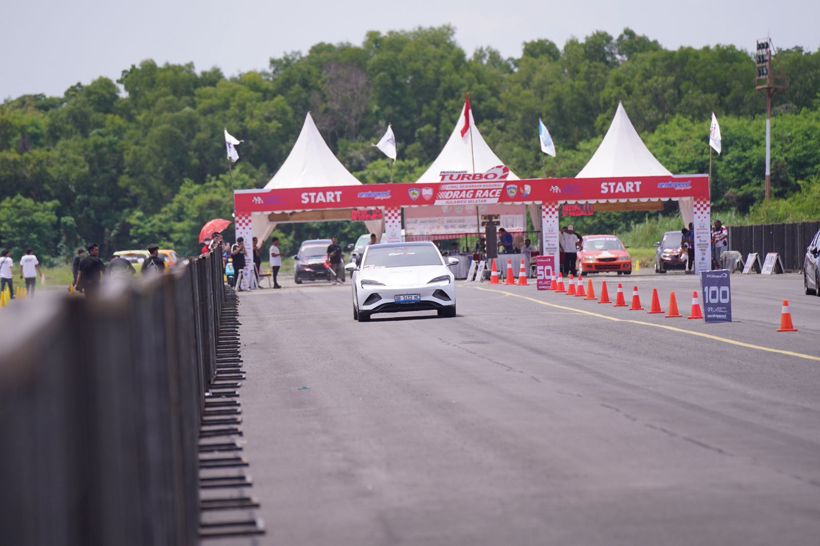 Pertamina Sulawesi Dorong Kemajuan Otomotif Melalui Dukungan Pertamax Turbo di Final Kejurnas Drag Race 2025
