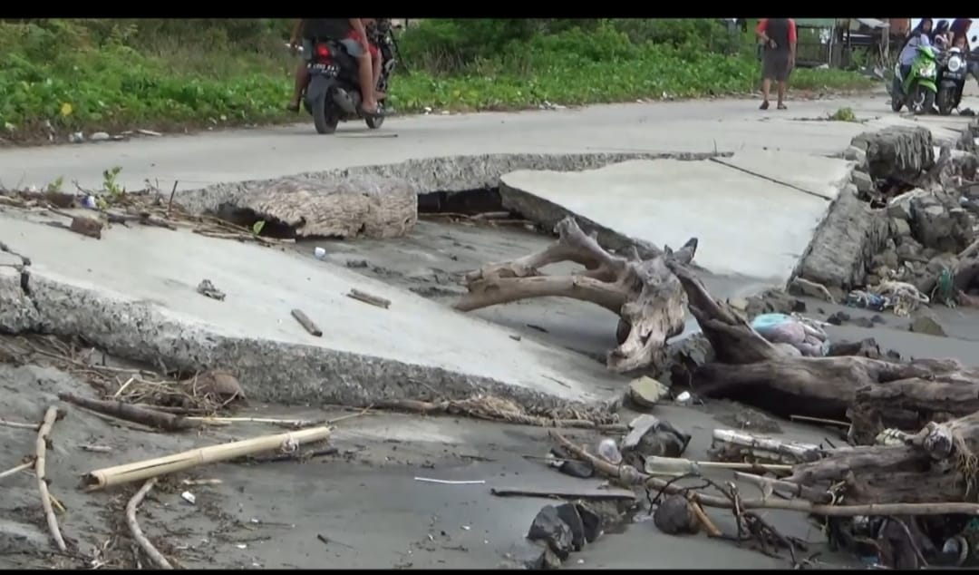 Pemukiman di Pesisir Pantai Serang Pinrang Terancam Abrasi