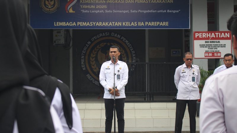 Lapas Parepare Gelar Apel Pagi dan Penyerahan Sertifikat Pegawai Teladan Triwulan IV