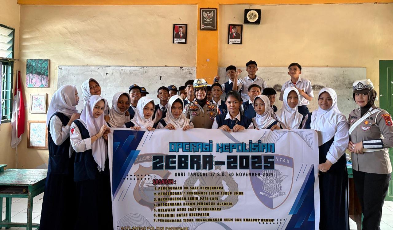 Sat Lantas Polres Parepare Berikan Edukasi Tertib Lalu Lintas kepada Pelajar SMPN 10