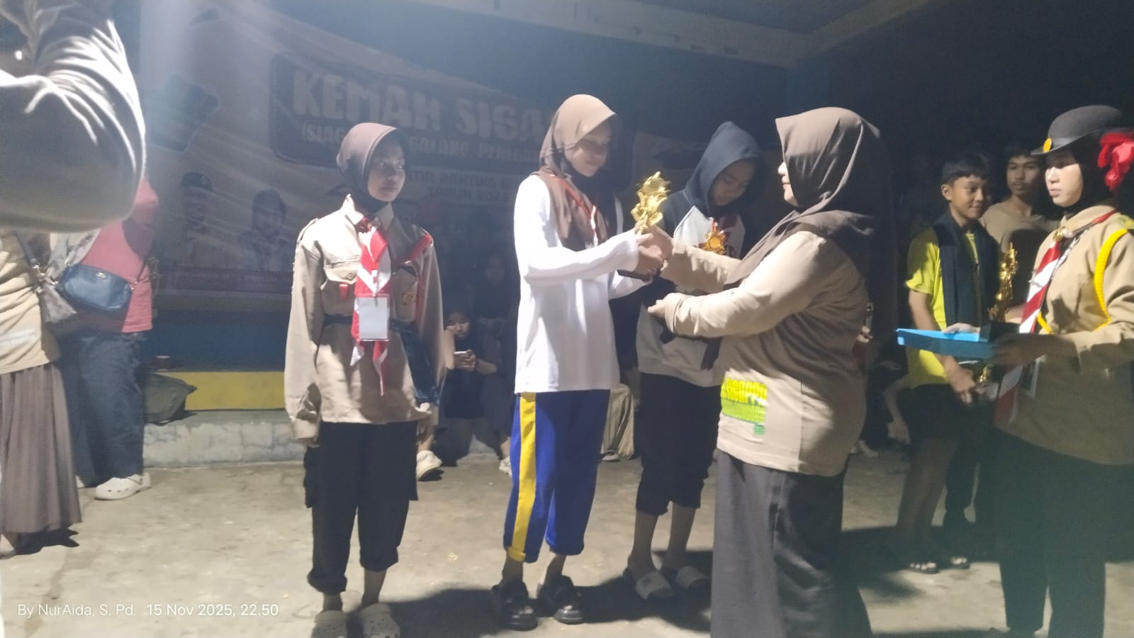 SMPN 2 Sela Bungoro Kembali Torehkan Prestasi Sabet 4 Piala