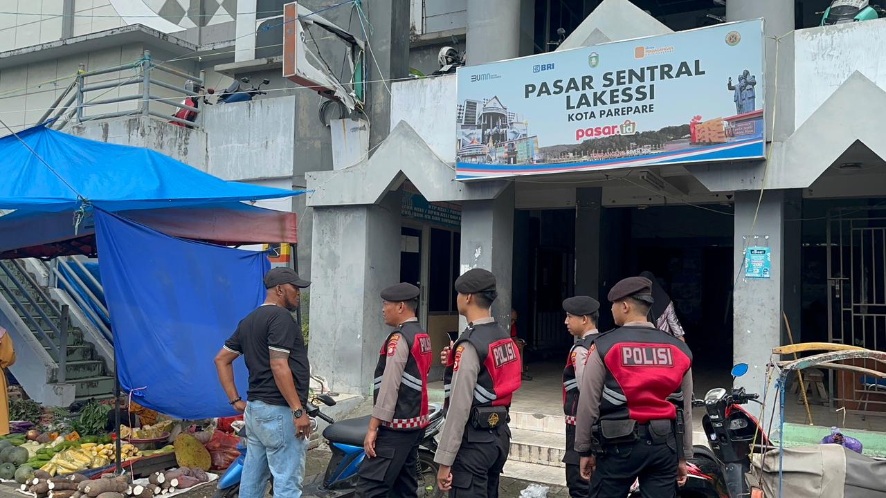 Sat Samapta Sasar Pasar Lakessi, Jaga Stabilitas Aktivitas Ekonomi Warga Parepare