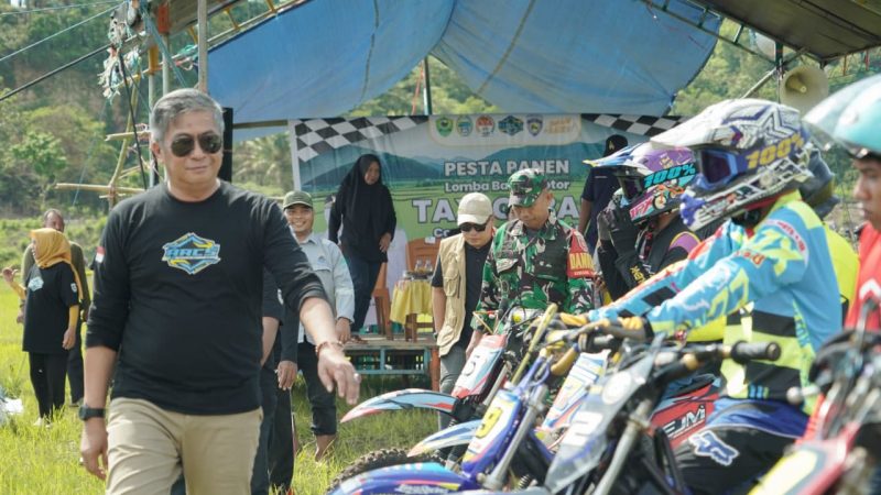 Buka Lomba Balap Motor Taxi Gabah Congko Cup II, Wakil Bupati Barru Agar Tetap Jaga Sportivitas & Keamanan Tetap Terjaga