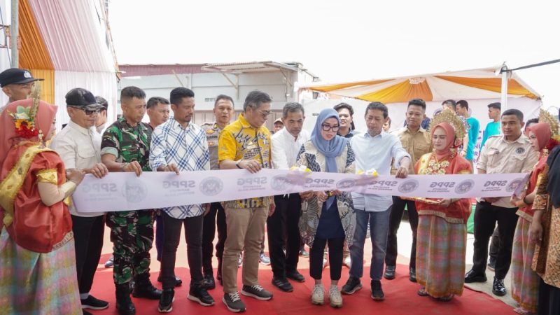 Resmikan Dapur SPPG di Batu Pute, Bupati Barru Tekankan Pentingnya Koordinasi Antara Pengelola SPPG, BGN Hingga Pemerintah Daerah