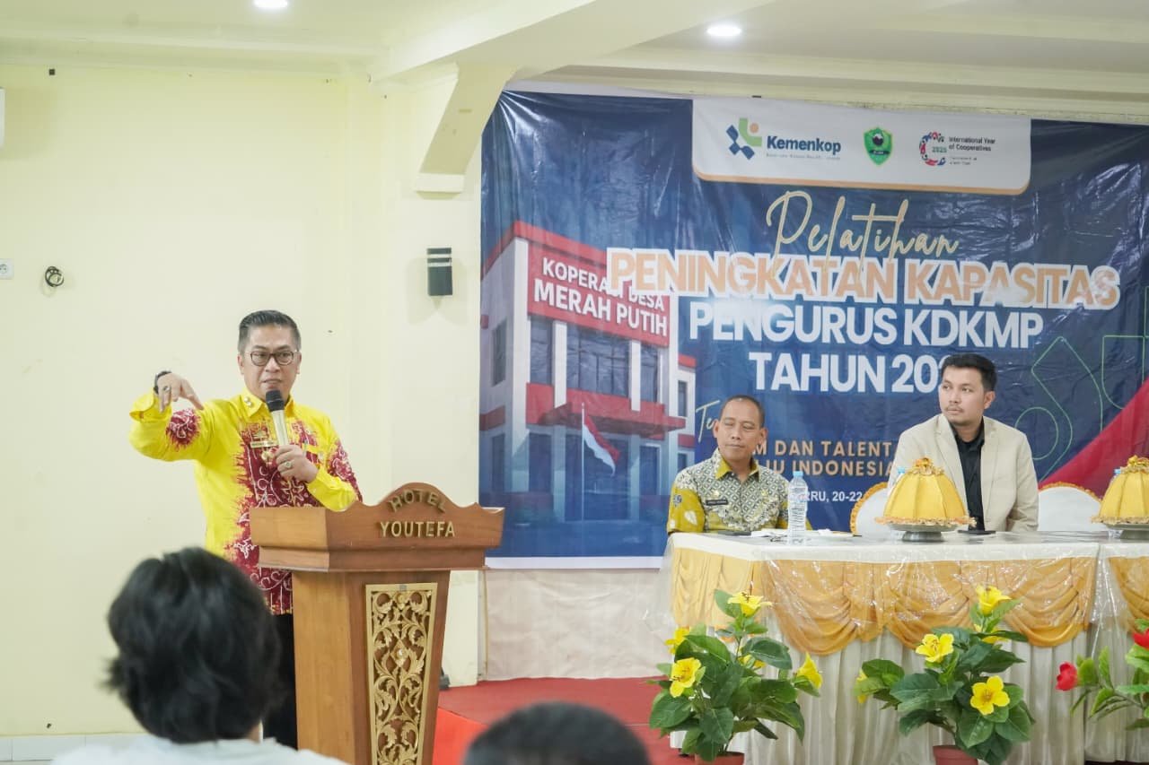 Wakil Bupati Barru Menekankan Pentingnya Penguatan Tata Kelola Koperasi Merah Putih Sebagai Pondasi Utama Keberhasilan Organisasi