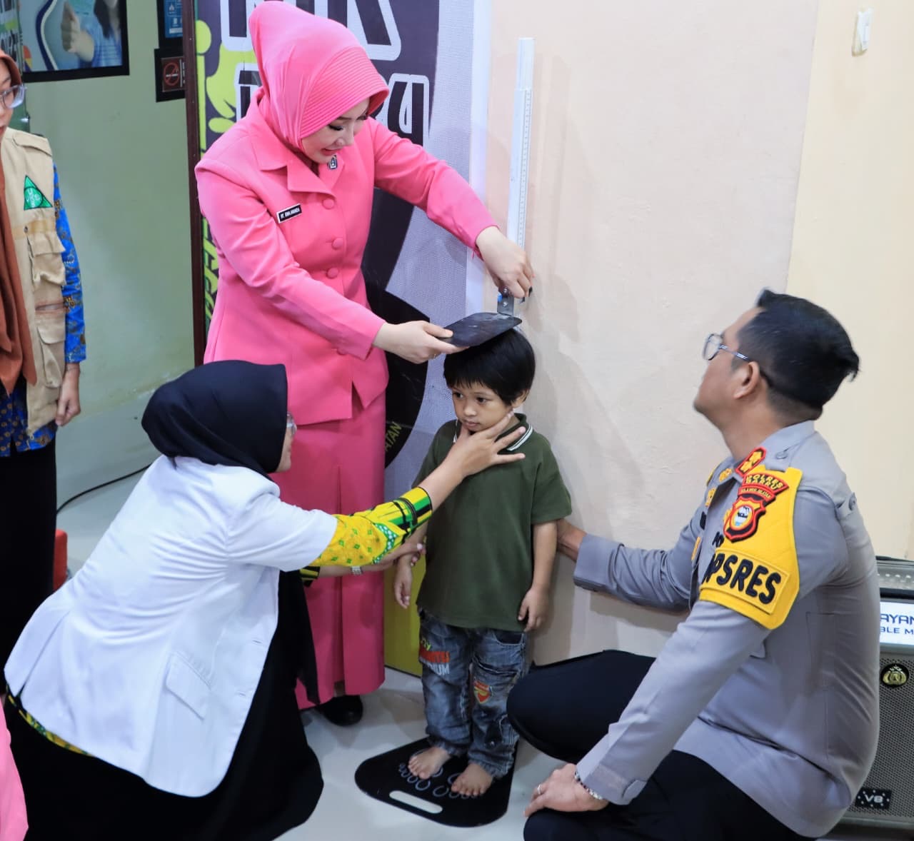 Momentum Hari Anak Sedunia, Polres Barru Bersama Bhayangkari Turut Andil Mengentaskan Stunting