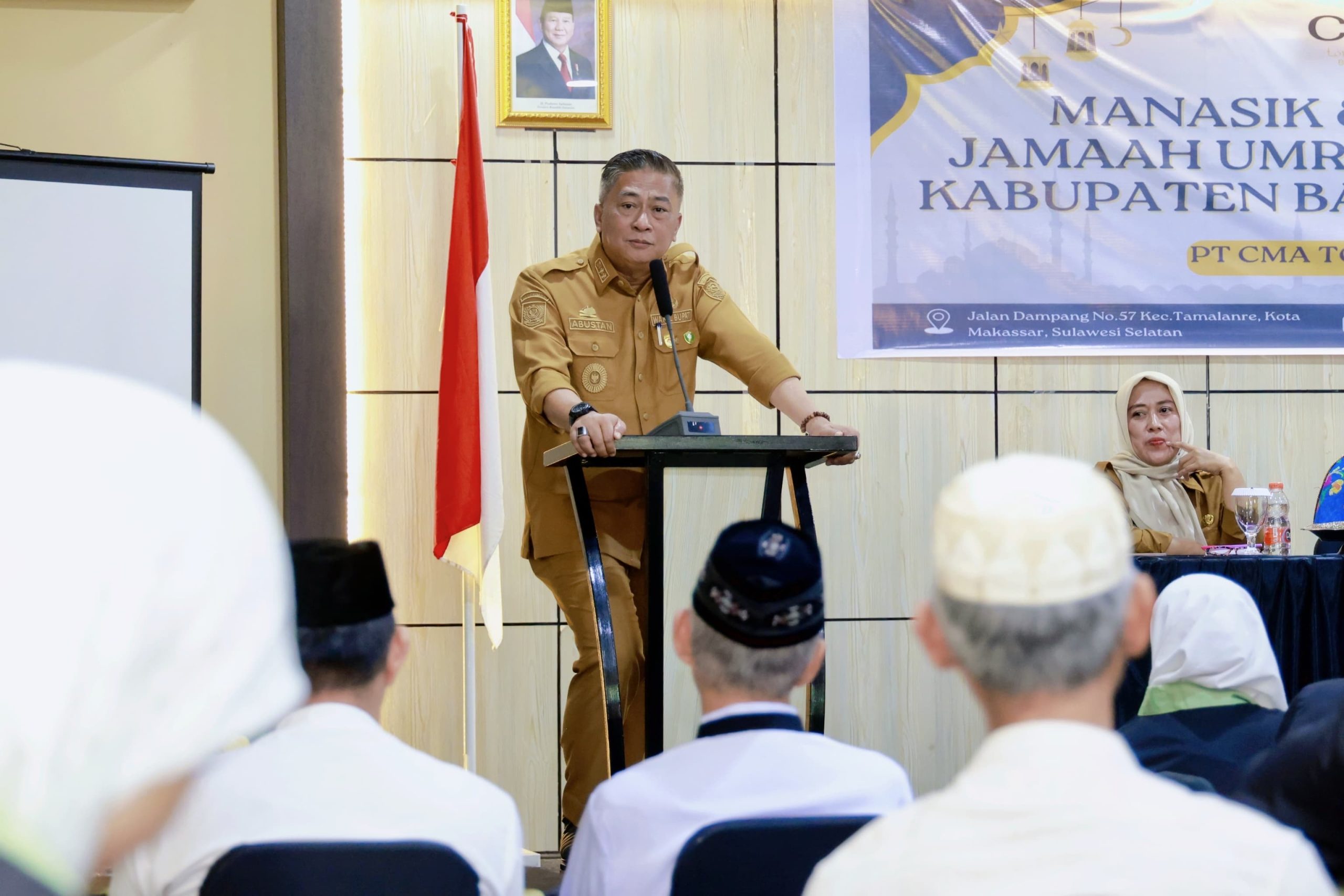 Abustan Hadiri Pelepasan Jamaah Umrah Pemerintah Kabupaten Barru