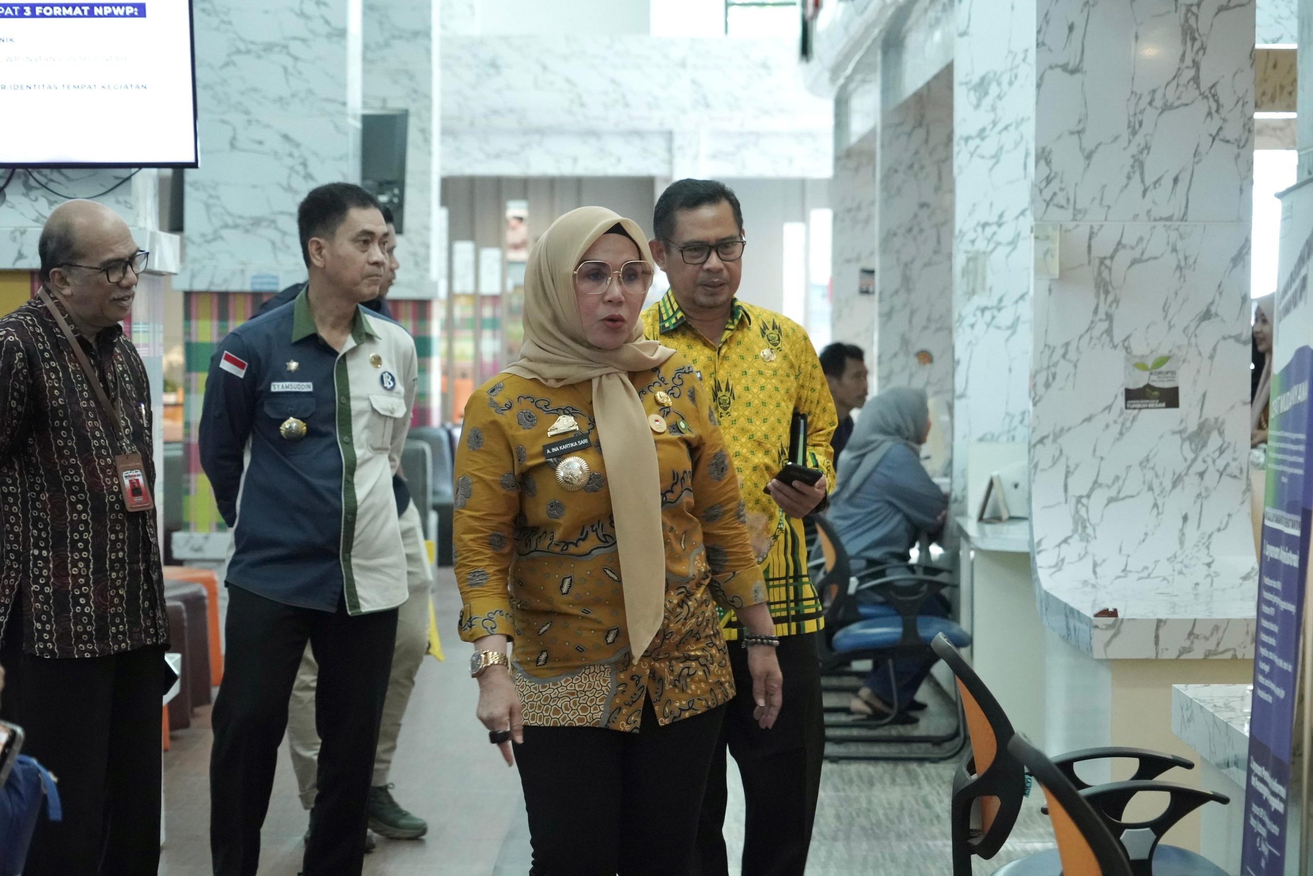 Sidak Pelayanan di MPP, Bupati Barru Tekankan Agar Petugas Bekerja Tepat Waktu Disiplin & Profesional