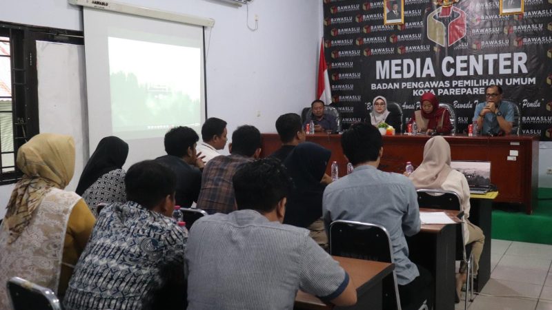 Perkuat Akurasi Data Pemilih, Bawaslu Parepare Gelar Rakor Pengawasan PDPB Bersama KPU